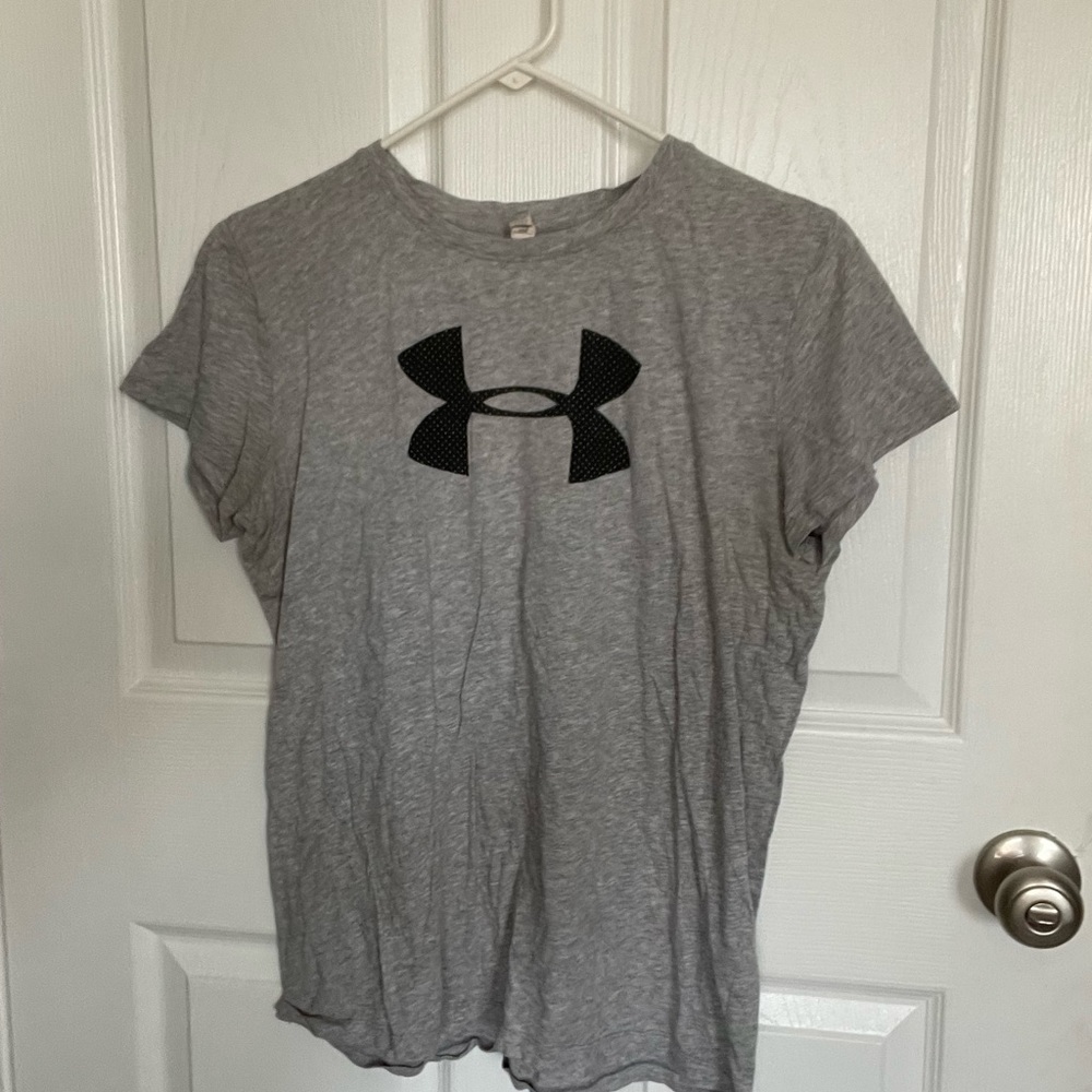 Grey under armor tee